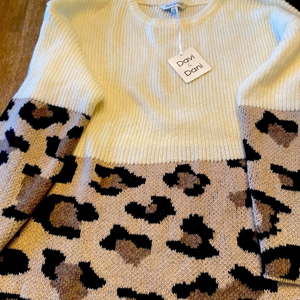 Davi & Dani sweater